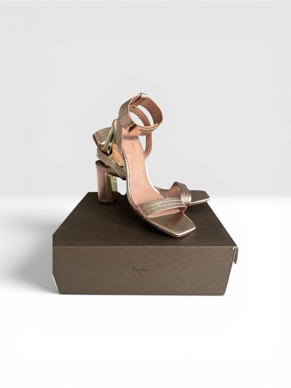 Linea Paolo Eden Block Heel Sandals Rose Gold Metallic Leather Ankle Strap Sz 9.